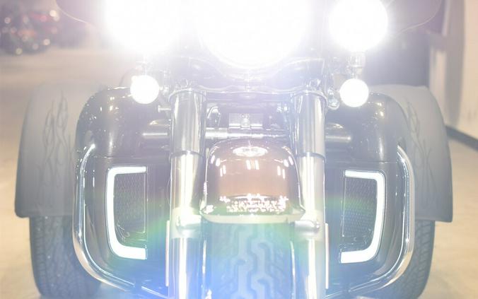 2020 Harley-Davidson Tri Glide Ultra FLHTCUTG
