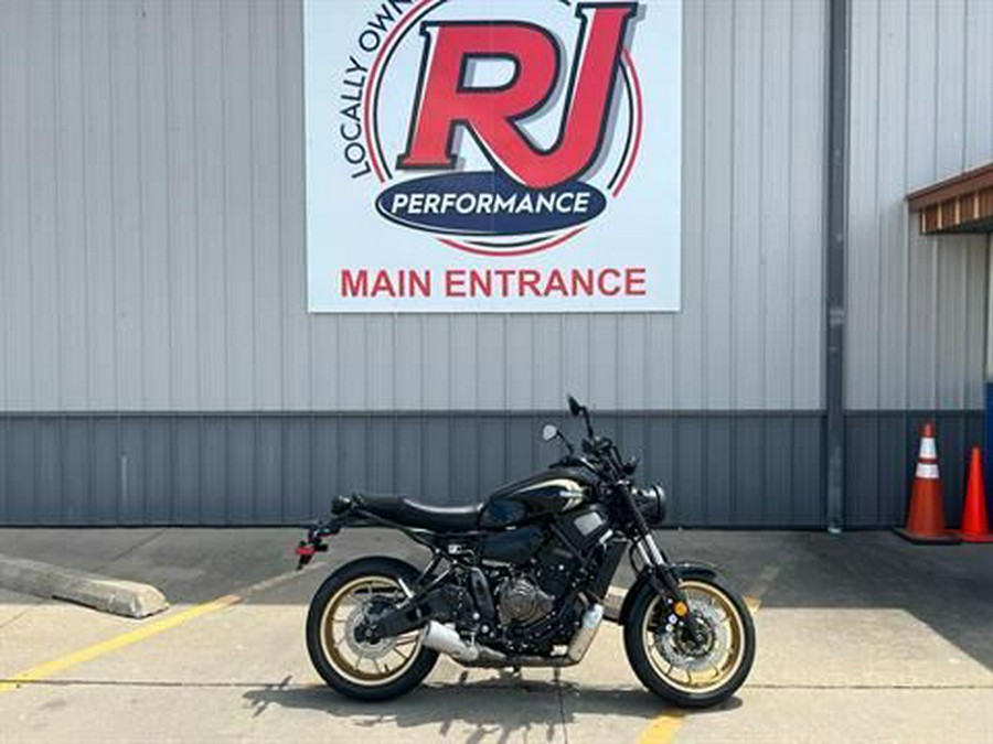 2024 Yamaha XSR700