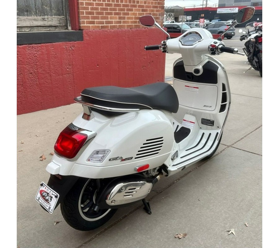 2025 Vespa GTS Super 300