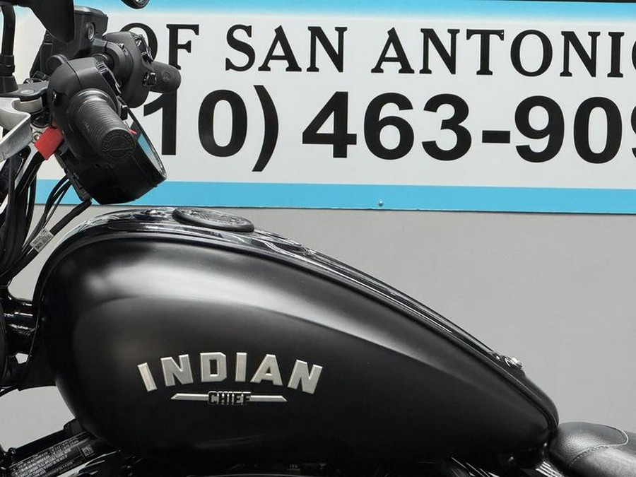 2023 Indian Motorcycle® Sport Chief Black Smoke