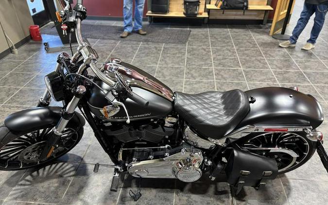 2023 Harley-Davidson® FXBR - Breakout® 117