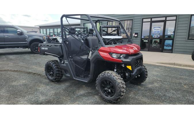 2024 Can-Am Defender DPS HD9