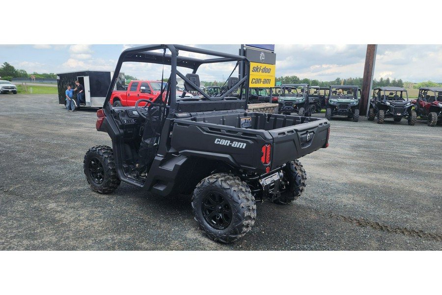 2024 Can-Am DEFENDER DPS HD9