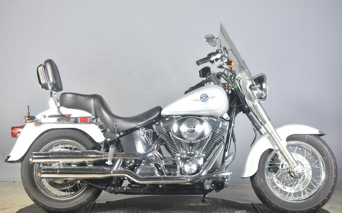 2006 Harley-Davidson Fat Boy Silver w/ Pinstripe