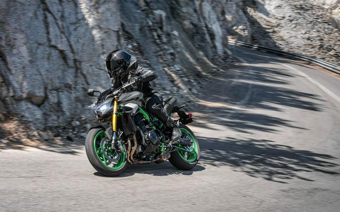 2027 Kawasaki Z900 SE ABS