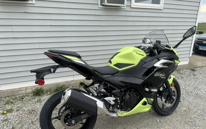 2026 Kawasaki Ninja® 500 ABS