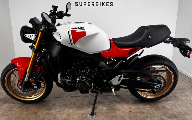 2024 Yamaha XSR900 Heritage Red/White - OO2821
