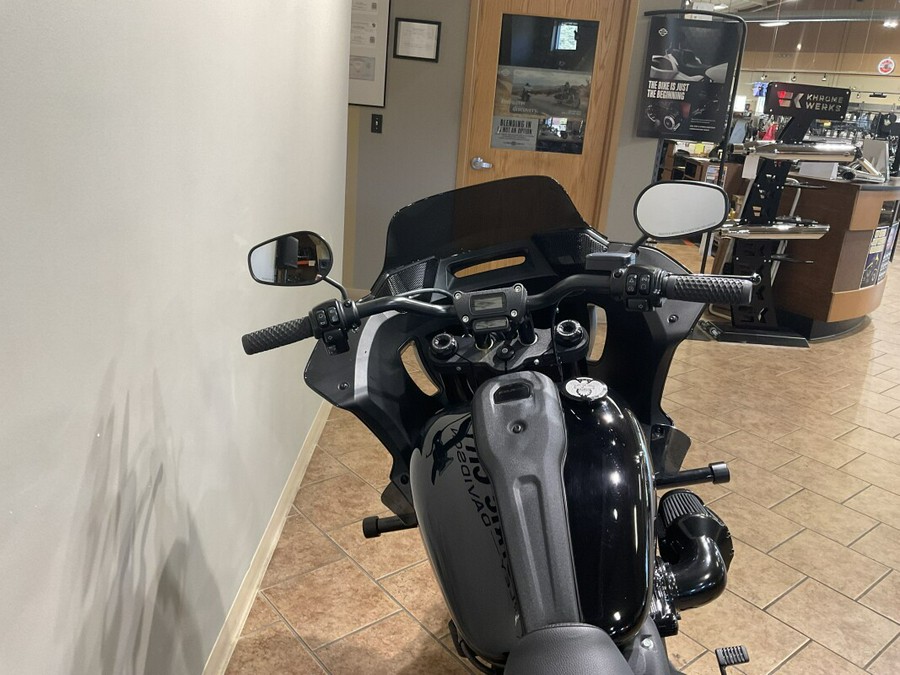 2022 Harley-DavidsonFXLRST Low Rider ST Vivid Black