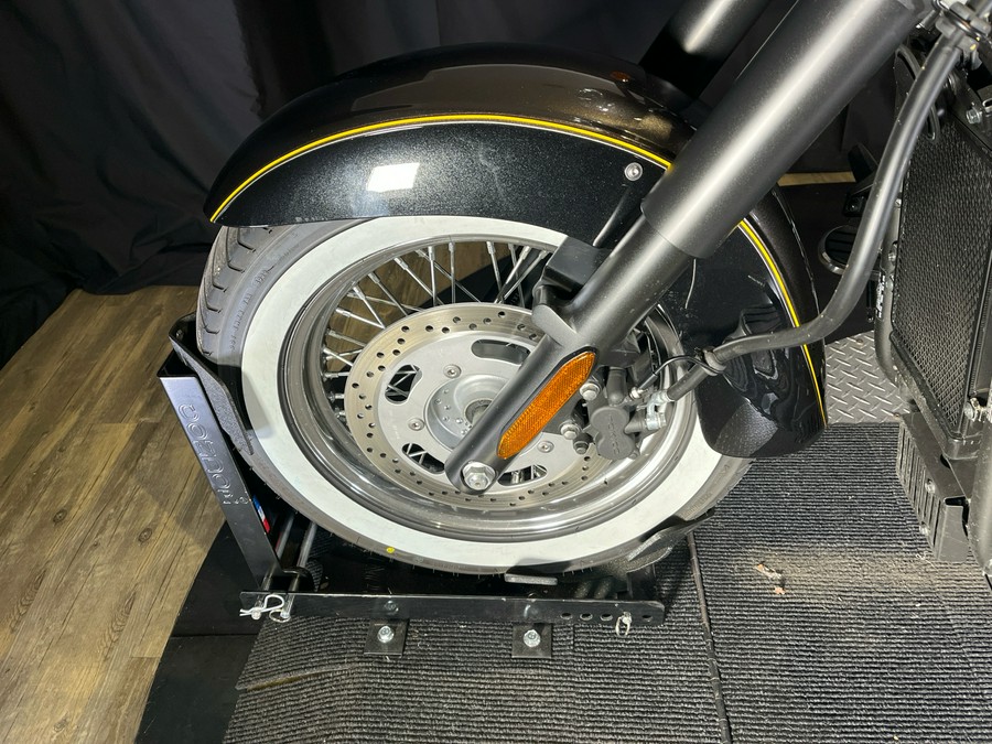 2023 Kawasaki Vulcan 900 Classic