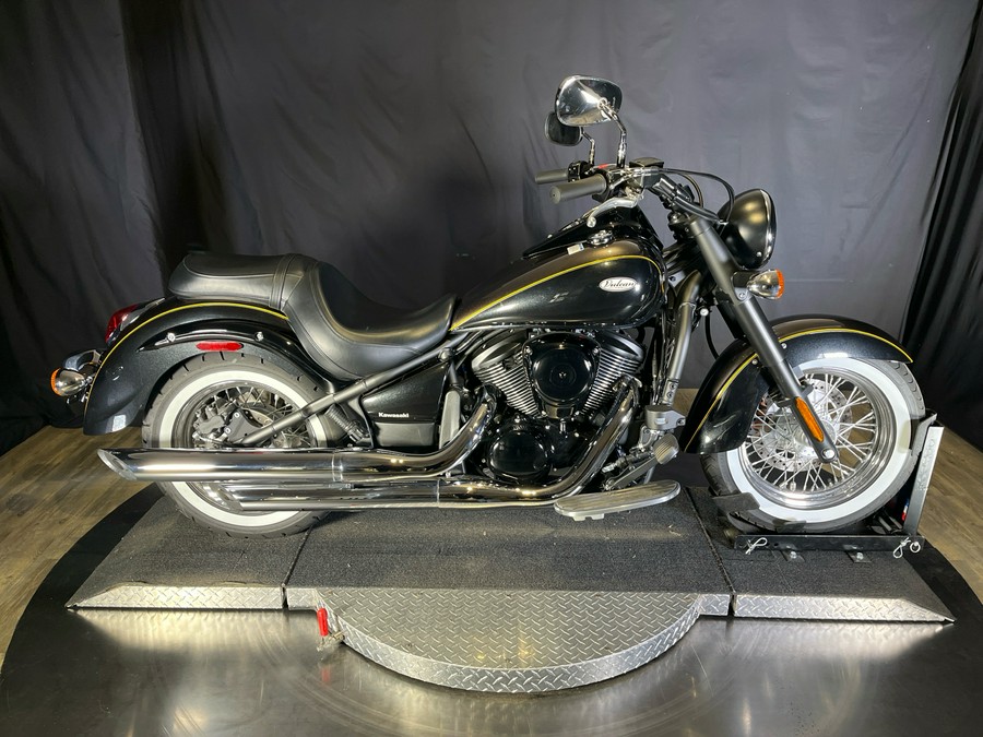 2023 Kawasaki Vulcan 900 Classic