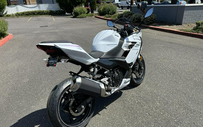 2023 Kawasaki NINJA 400 ABS