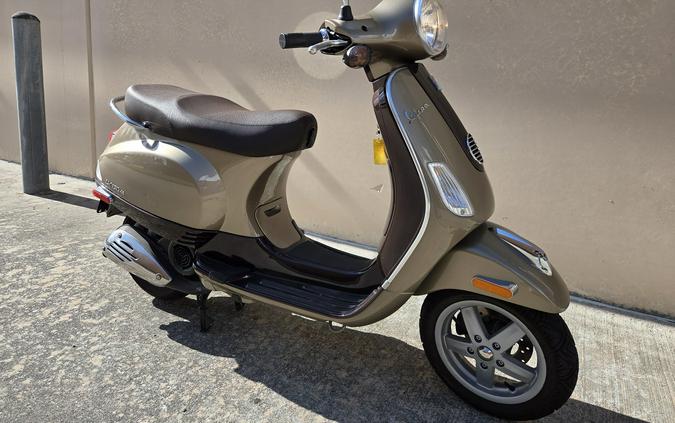2011 VESPA LXV 150