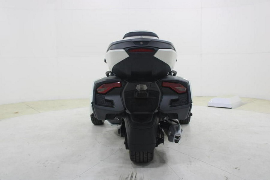 2026 Can-Am® Spyder RT Limited Platine