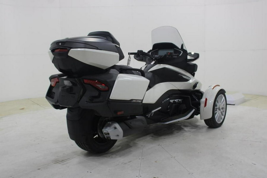 2026 Can-Am® Spyder RT Limited Platine
