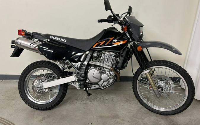 2026 Suzuki DR 650S (DR650SEM6)