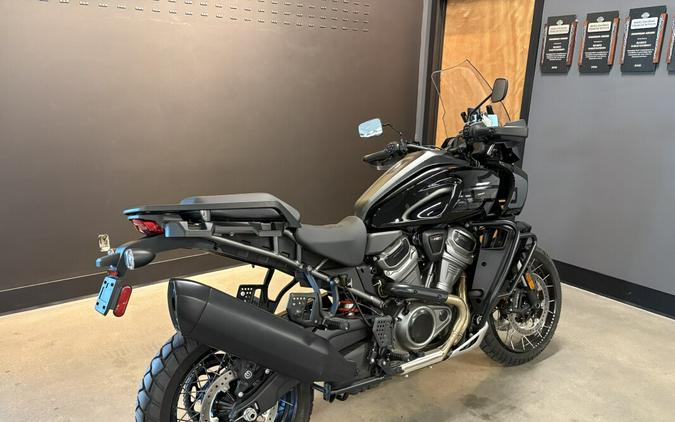 2025 Harley-Davidson® Pan America® 1250 Special Vivid Black w/Laced Wheels