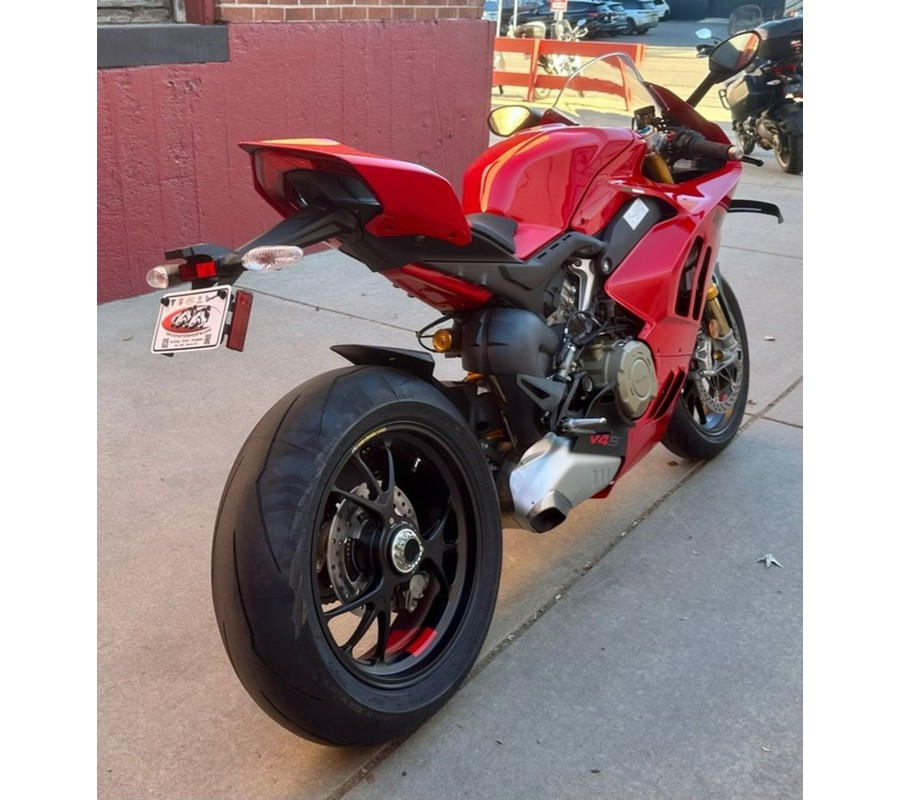 2024 Ducati Panigale V4 S Red