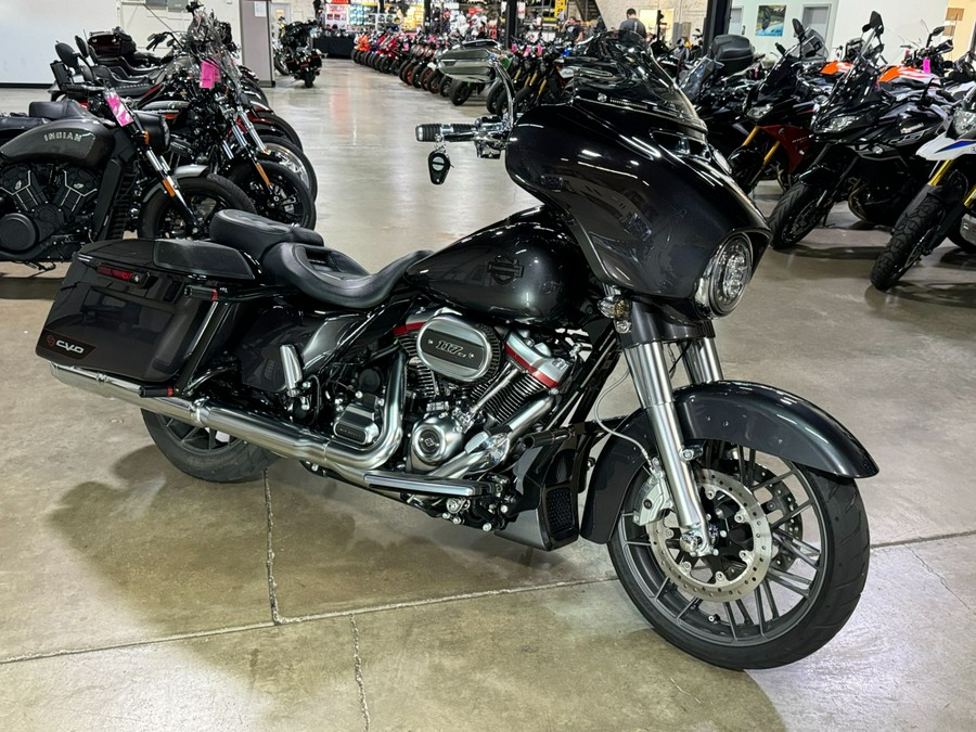 2020 Harley-Davidson CVO™ Street Glide®