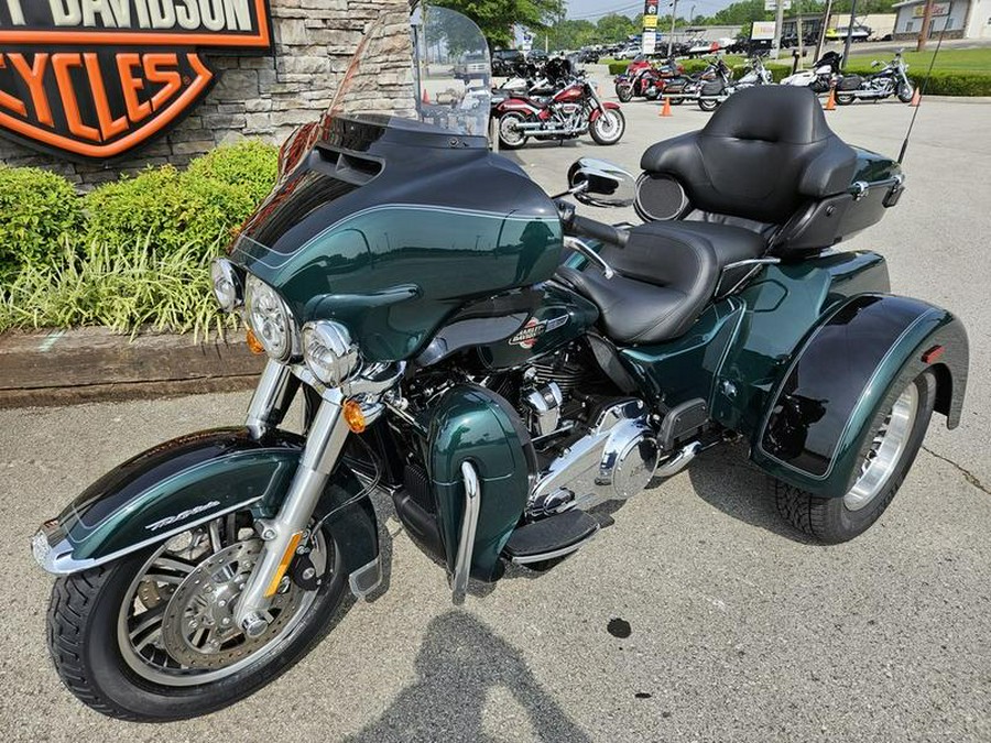 2024 Harley-Davidson® FLHTCUTG - Tri Glide® Ultra