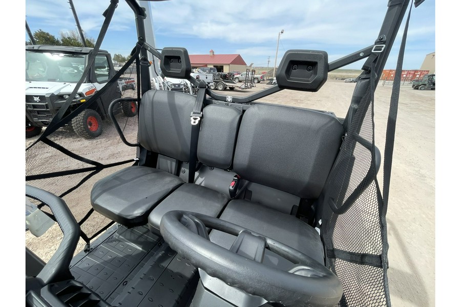 2025 Can-Am Defender DPS HD10