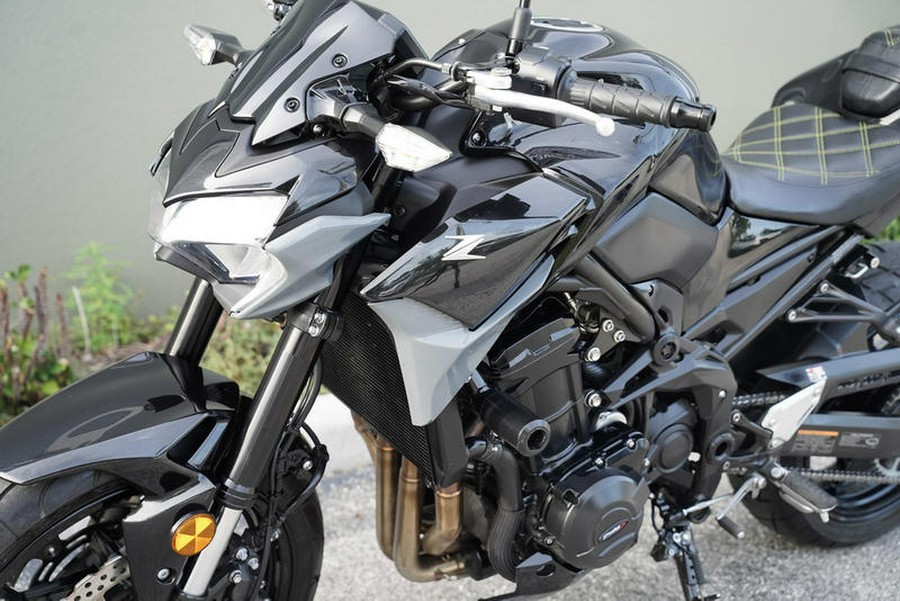 2024 Kawasaki Z900 ABS Metallic Spark Black/Metallic Matte Dark Gray