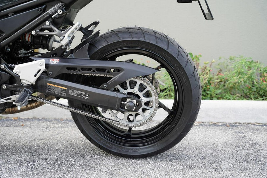 2024 Kawasaki Z900 ABS Metallic Spark Black/Metallic Matte Dark Gray