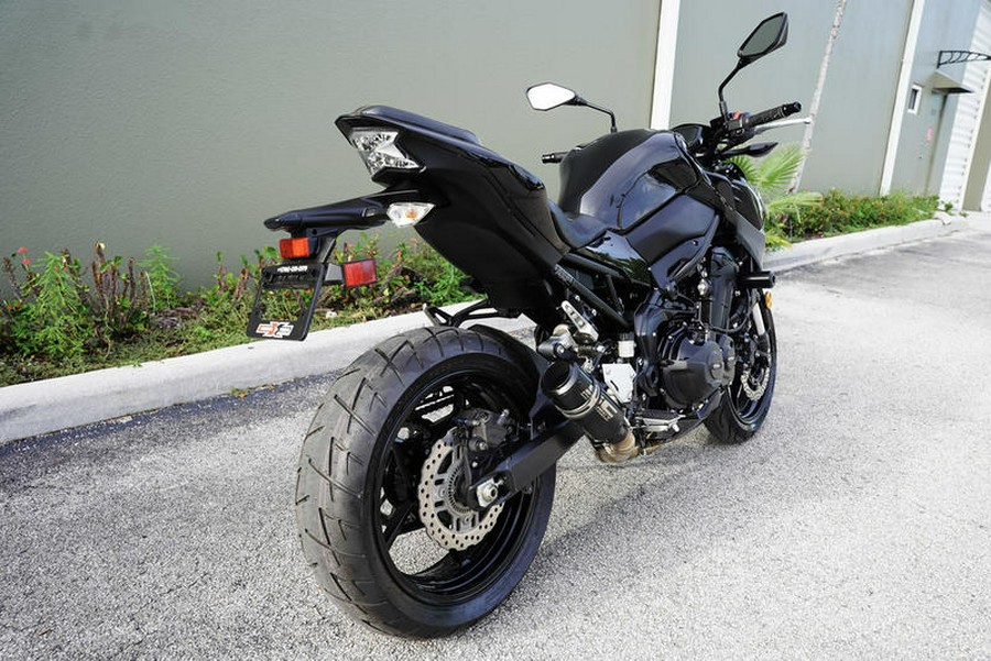 2024 Kawasaki Z900 ABS Metallic Spark Black/Metallic Matte Dark Gray
