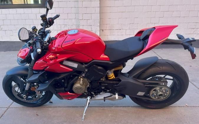 2024 Ducati Streetfighter V4 Red