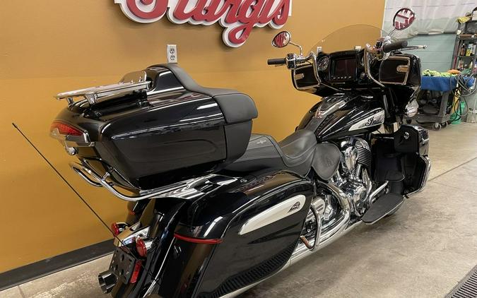 2021 Indian Motorcycle® Roadmaster® Limited Thunder Black Azure Crystal