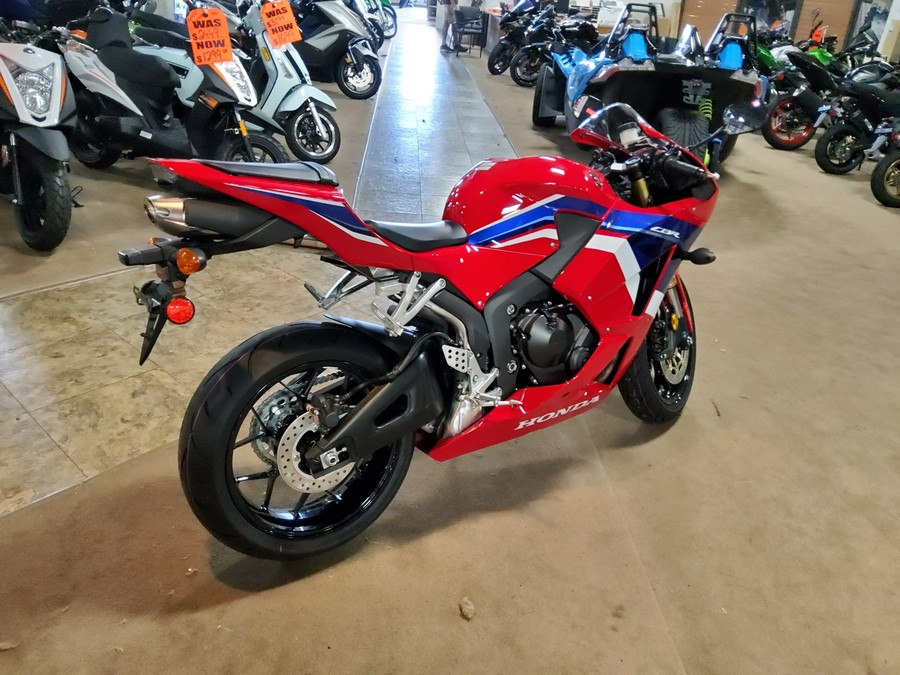 2024 Honda CBR600RR Base