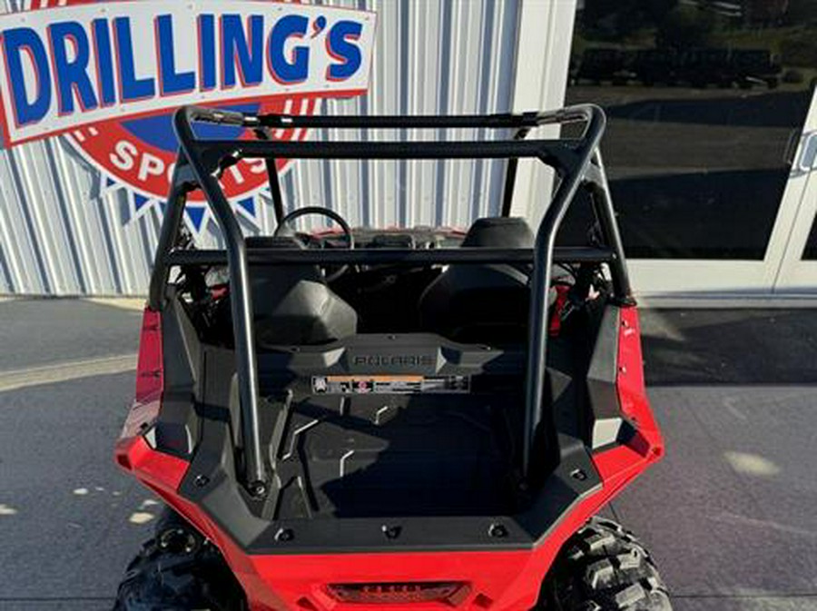 2025 Polaris RZR 200 EFI