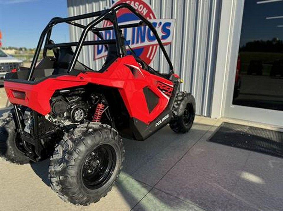 2025 Polaris RZR 200 EFI