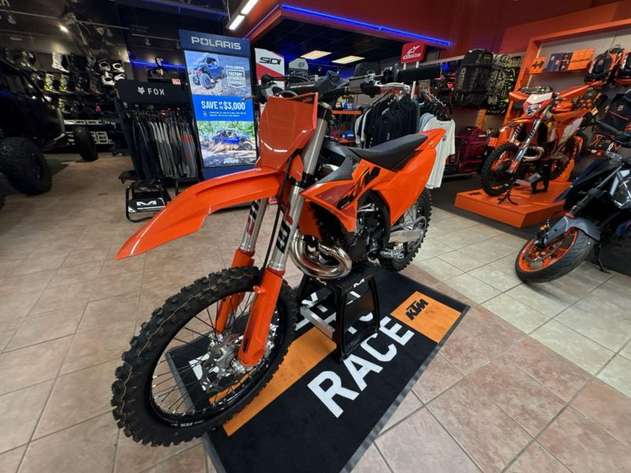 New 2025 KTM SX 300