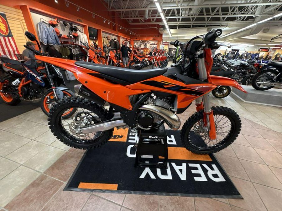 New 2025 KTM SX 300