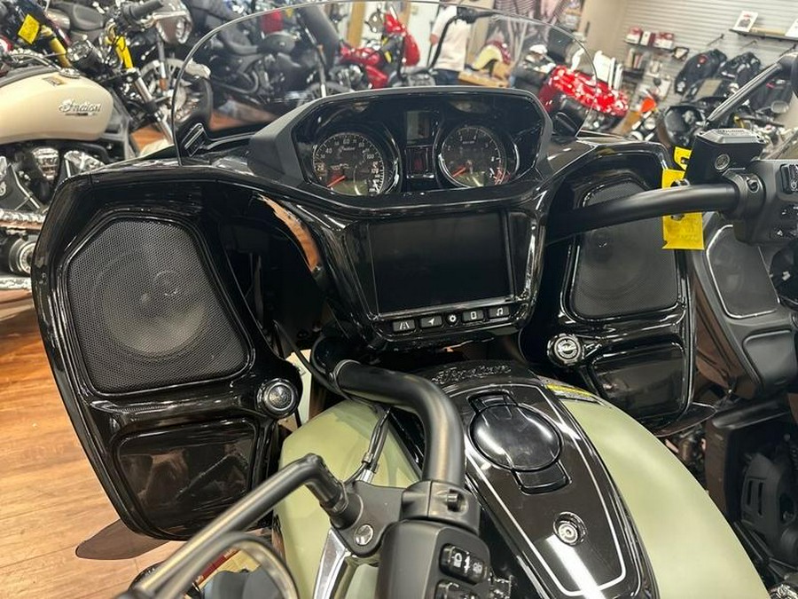 2025 Indian Motorcycle® Challenger® Heavy Metal Smoke