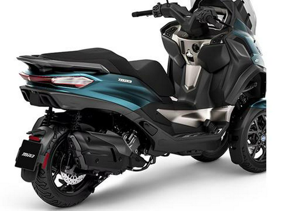2025 Piaggio MP3 530 Exclusive