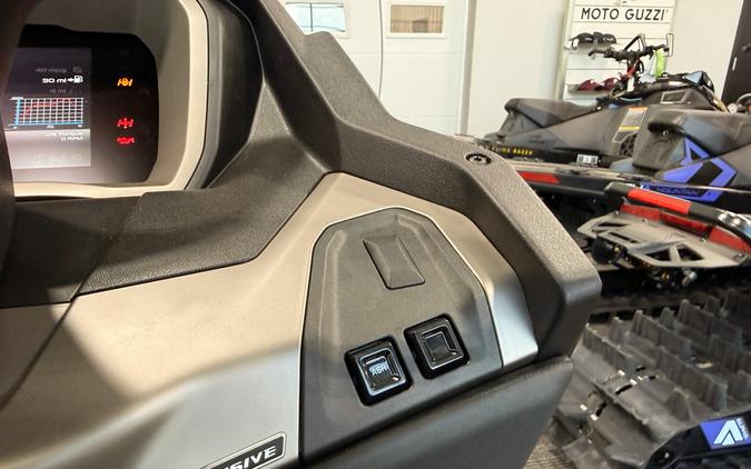 2025 Piaggio MP3 530 Exclusive
