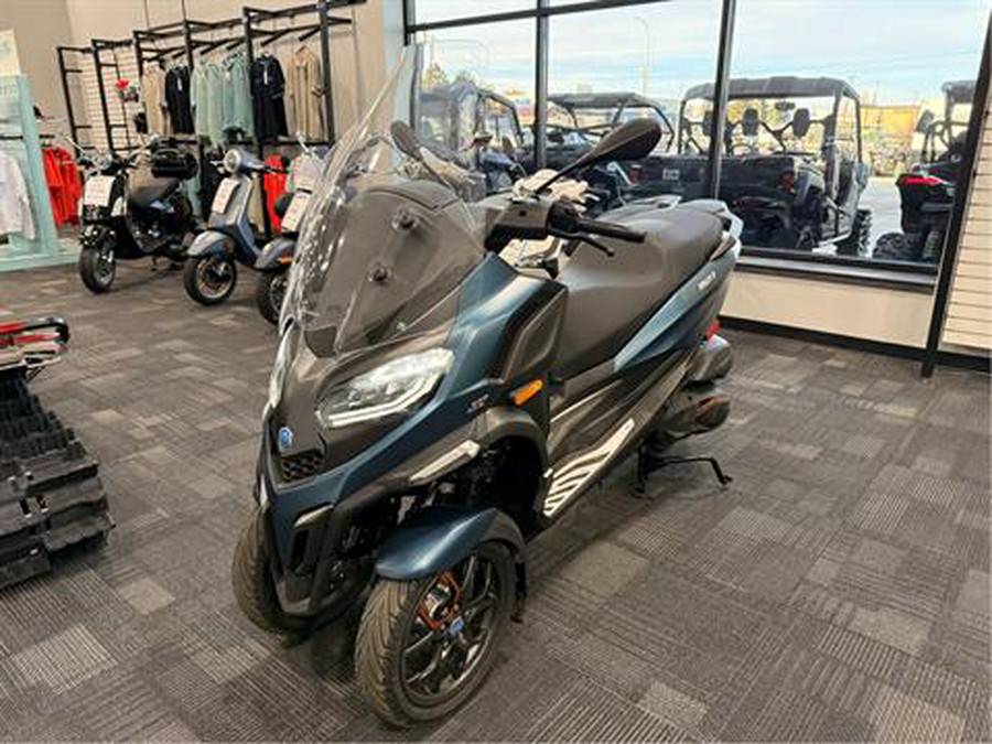 2025 Piaggio MP3 530 Exclusive