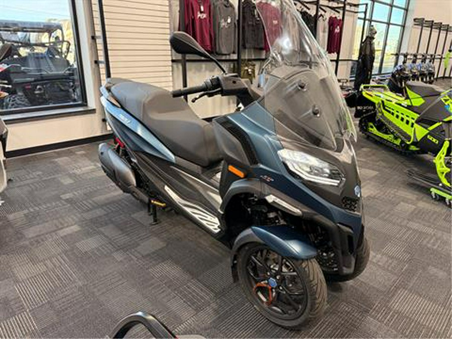 2025 Piaggio MP3 530 Exclusive