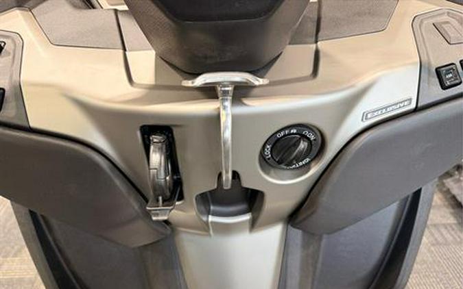 2025 Piaggio MP3 530 Exclusive