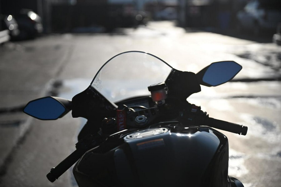 2022 Yamaha YZF-R1
