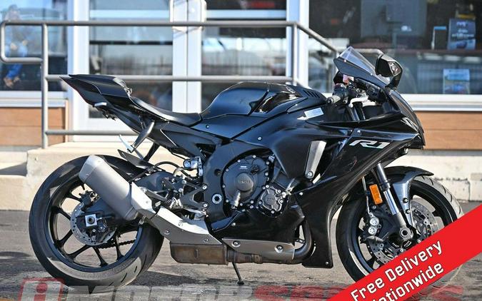 2022 Yamaha YZF-R1