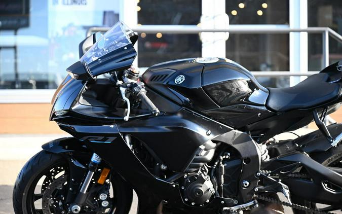 2022 Yamaha YZF-R1