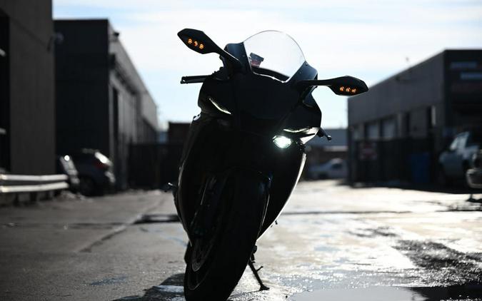 2022 Yamaha YZF-R1