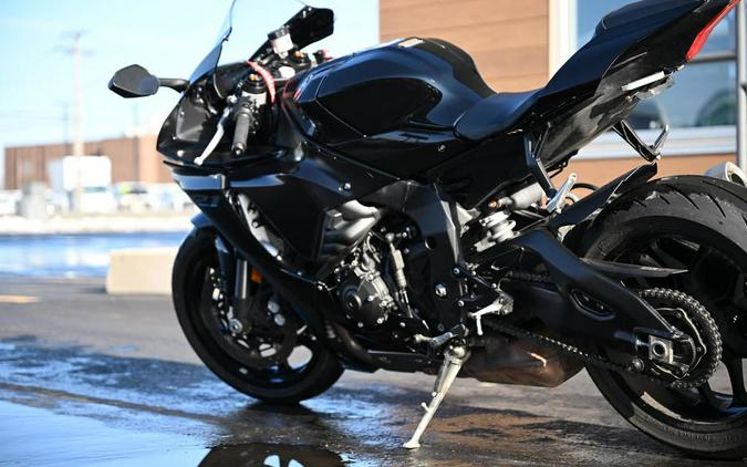 2022 Yamaha YZF-R1