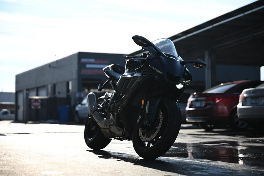 2022 Yamaha YZF-R1
