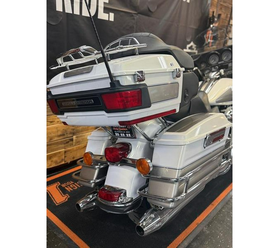 2009 Harley-Davidson® FLHTCU - Ultra Classic® Electra Glide®