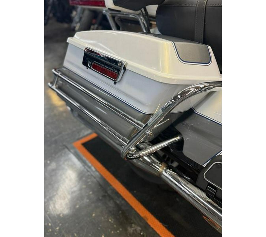 2009 Harley-Davidson® FLHTCU - Ultra Classic® Electra Glide®