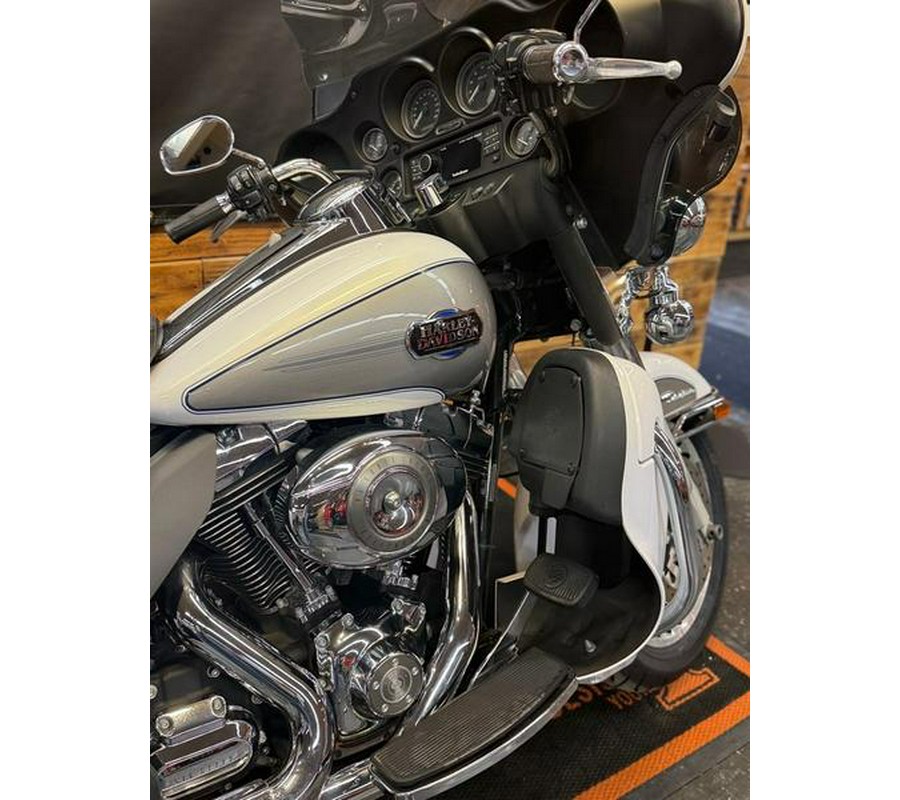2009 Harley-Davidson® FLHTCU - Ultra Classic® Electra Glide®