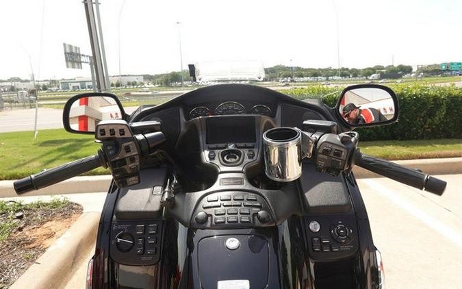 2008 Honda Gold Wing Audio / Comfort / Navi